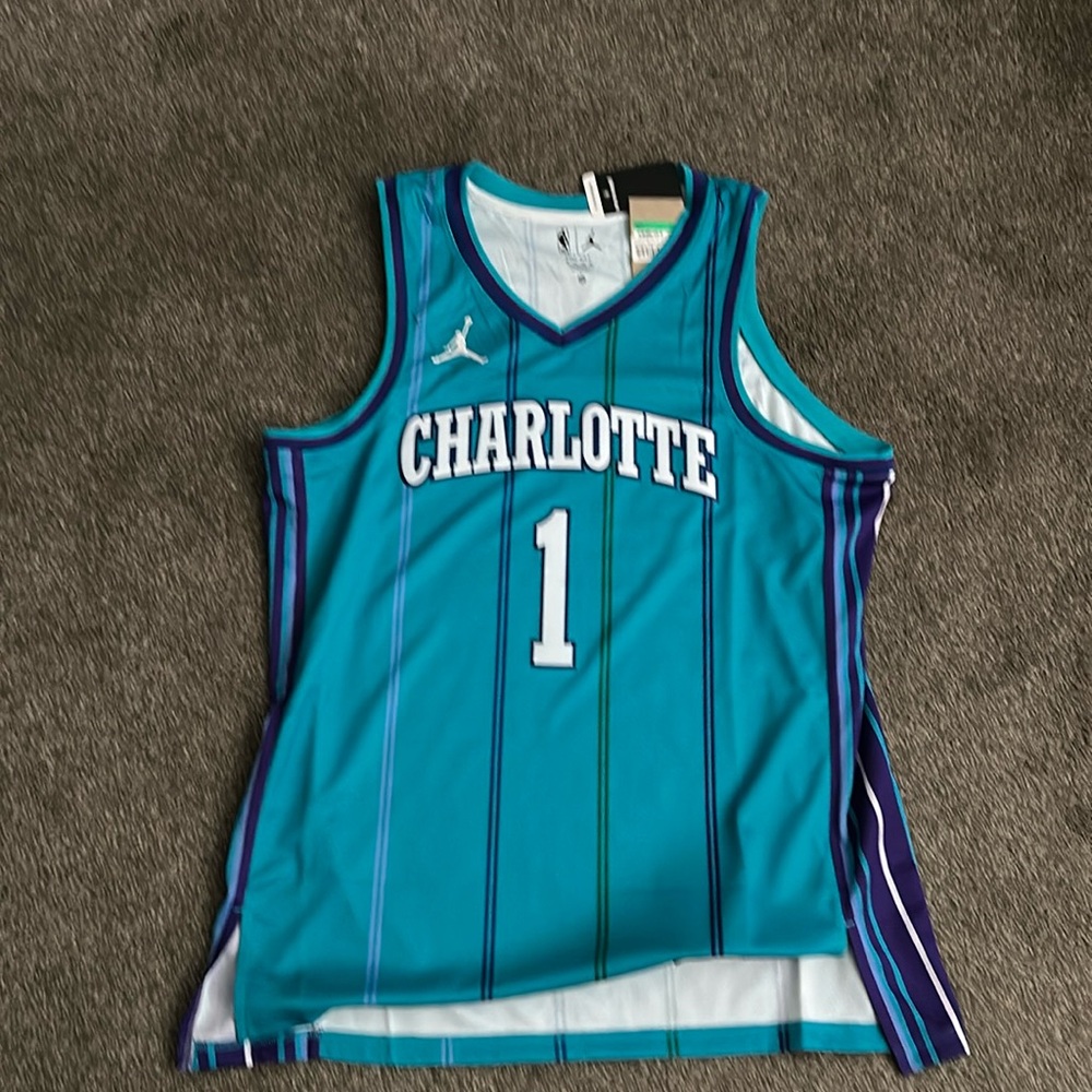 Charlotte hornets jersey
